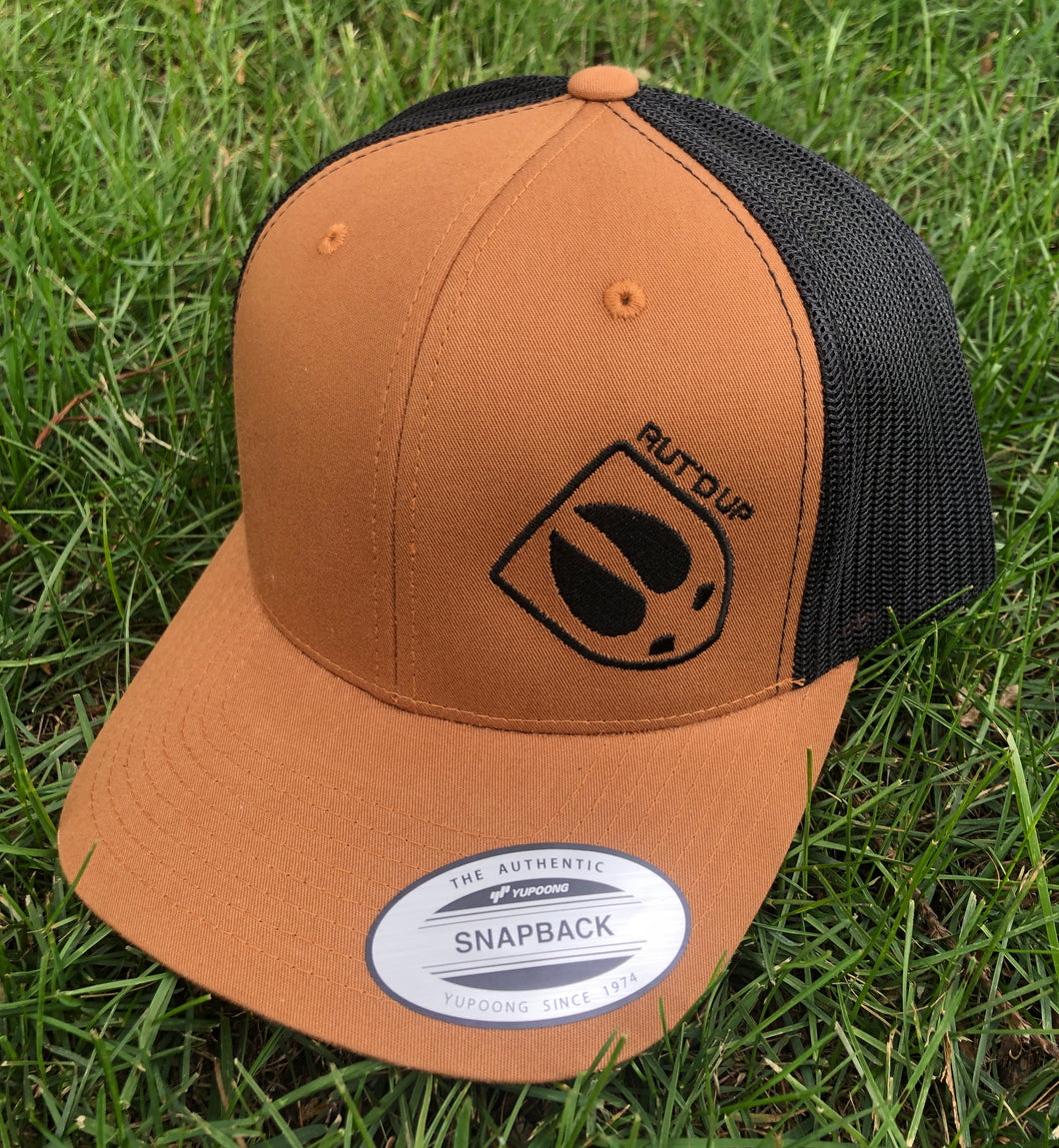 Caramel & Black Hangin’ Out Trucker